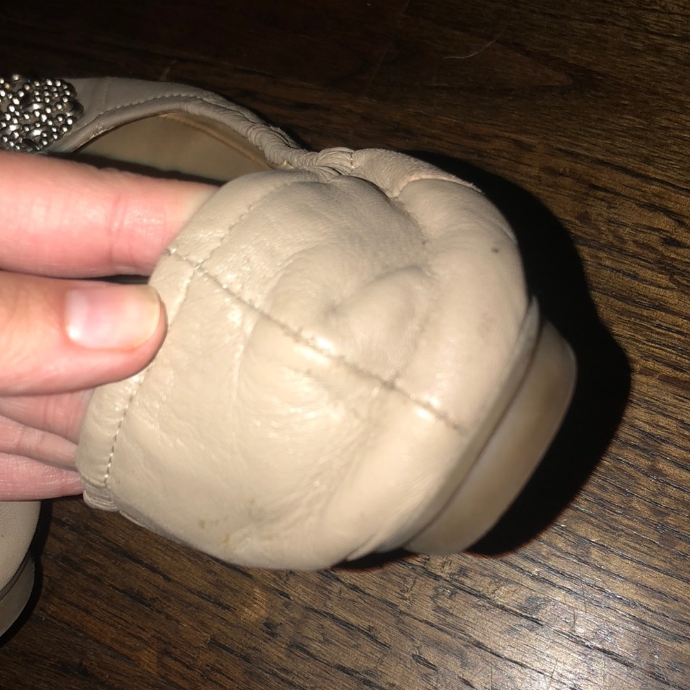 Tan & gold Tahari flats - Picture 6 of 13
